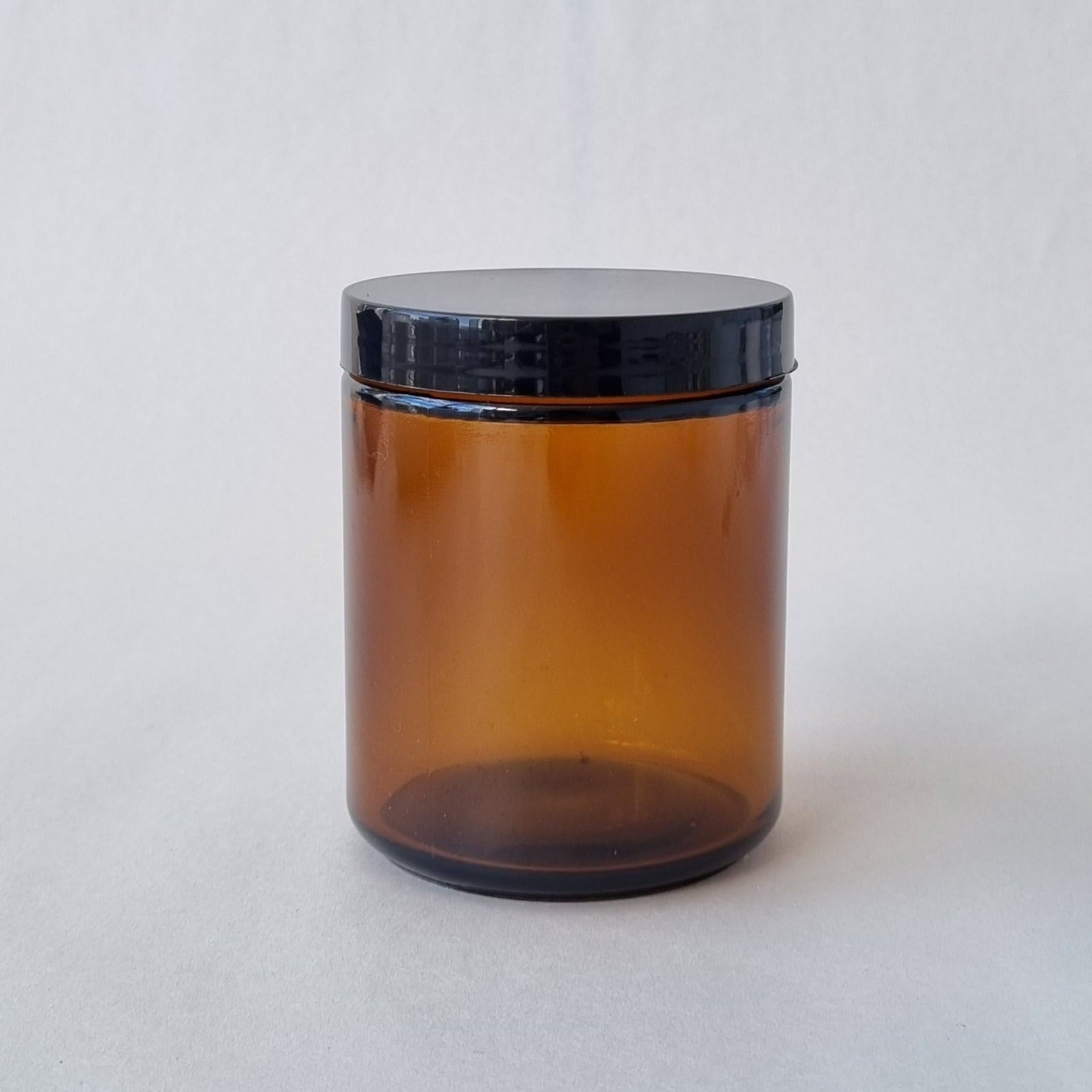 Amber Glass Jar with Black Lid - 500mls $3 each in a pack in 12