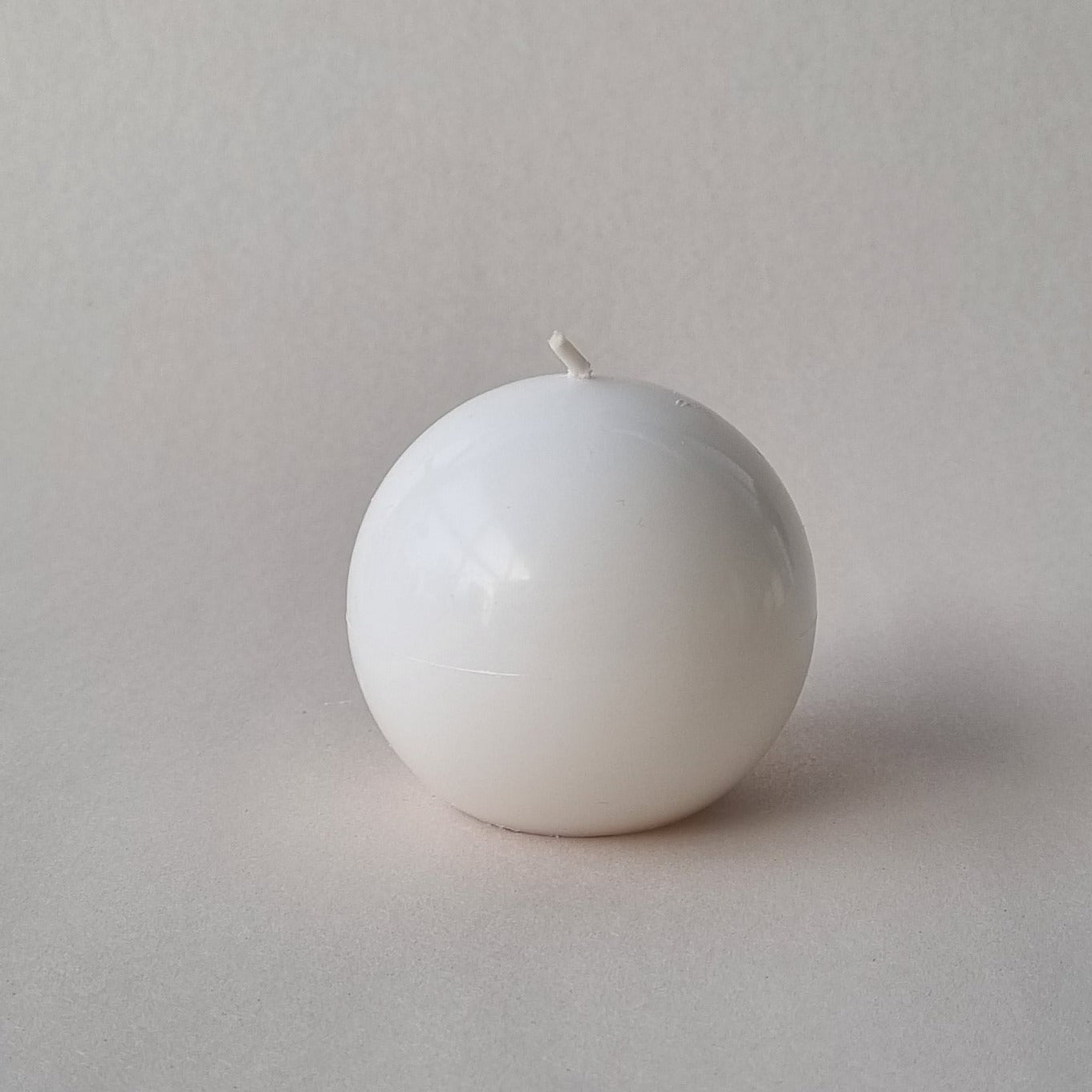 Medium ball-shaped PVC candle mould